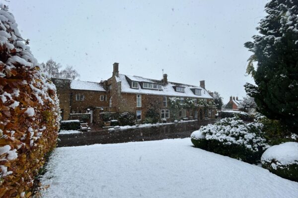 Snowy Day at Wardington 4